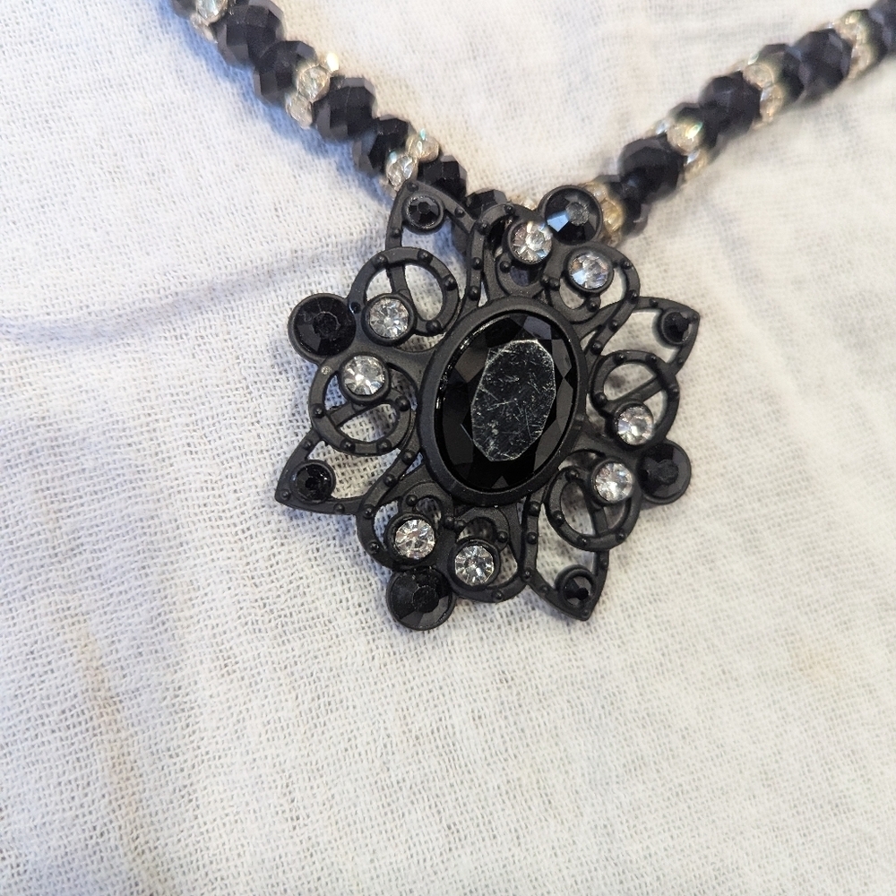 Black Stone Rhinestone Beaded Pendant Necklace Pendant Statement Goth Boho Y2K - Picture 3 of 5